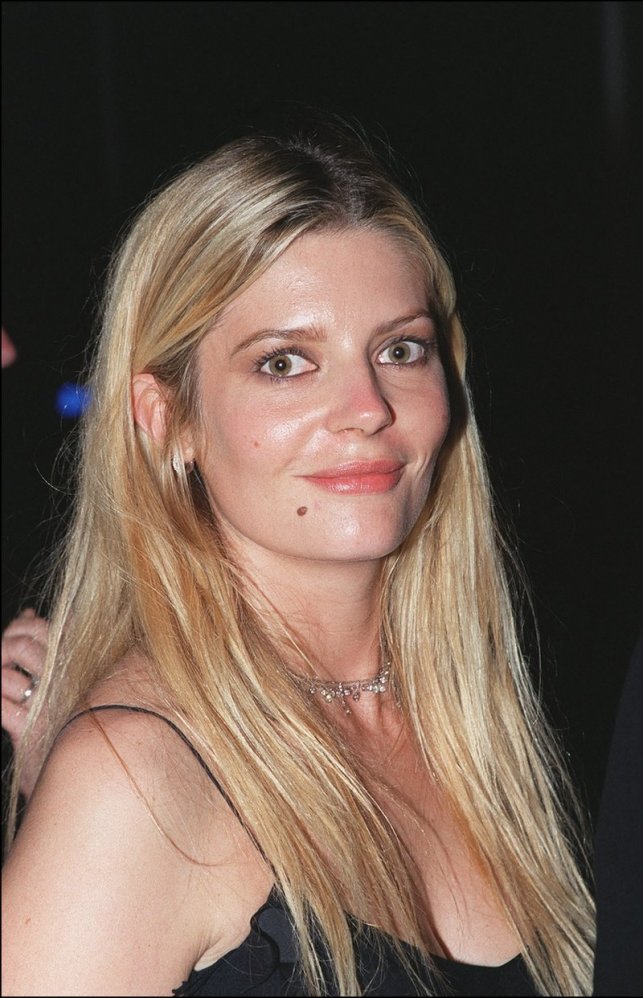 Chiara Mastroianni opte pour la chevelure blonde en 2001
