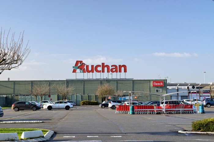 3. Auchan