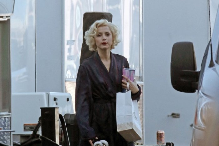 Ana de Armas sur le tournage de "Blonde" en 2019