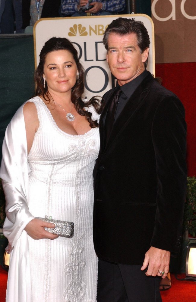 Pierce Brosnan et Keely Shaye Smith en 2006