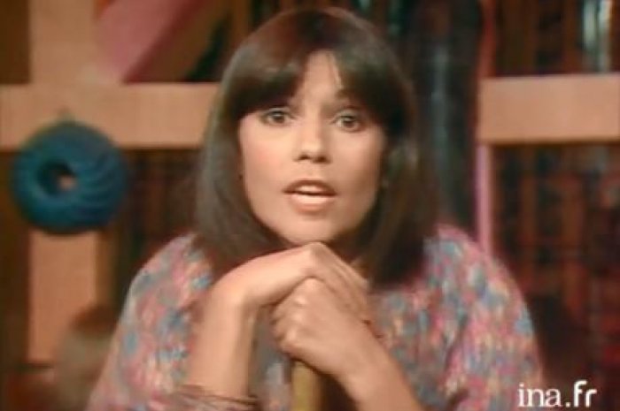 Chantal Goya chante "Dans notre maison" dans l'émission Numéro un en janvier 1976