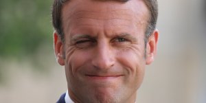 "Tu me manques" : ce SMS intime envoyé par Emmanuel Macron à Jean-François Copé