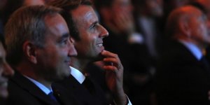 "Le Président maquillé" : le nouveau surnom d'Emmanuel Macron