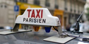 Le cri du cœur très amusant d’un Parisien contre les taxis fait le tour de la Toile 