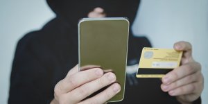 Carte bancaire : attention à cette nouvelle fraude au paiement mobile