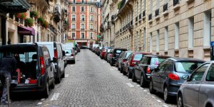 Les "cars et poids lourds les plus polluants" interdits dès juillet dans Paris ? 