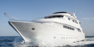 Cannes : la squatteuse ne paie pas son loyer mais possède... Un yacht !