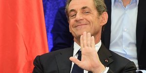 Primaire UMP : Nicolas Sarkozy ne veut pas "singer les socialistes"