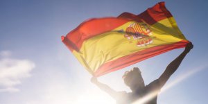 Vacances à l'étranger : l'Espagne durcit ses conditions d'accès