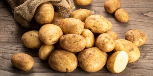 7 astuces à réaliser avec des pelures de pommes de terre