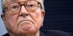 Soupçons de fraude fiscale : les bureaux de Jean-Marie Le Pen perquisitionnés