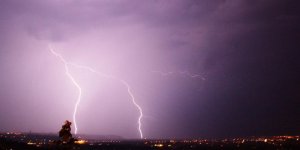 EN IMAGES Des orages spectaculaires frappent la France 
