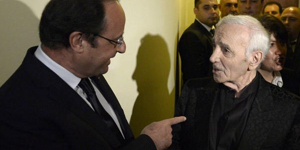 En Arménie, François Hollande blague à propos de Charles Aznavour