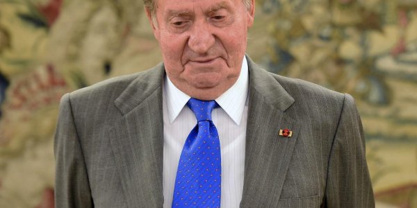 Le roi d'Espagne Juan Carlos abdique 