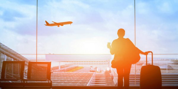 Voyages : pourquoi vous feriez bien de réserver vos billets d'avions maintenant !