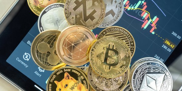 Bitcoin et cryptomonnaies : avantages, démarches et dangers