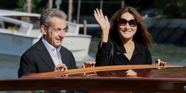 Carla Bruni et Nicolas Sarkozy à Venise : les plus belles photos du couple