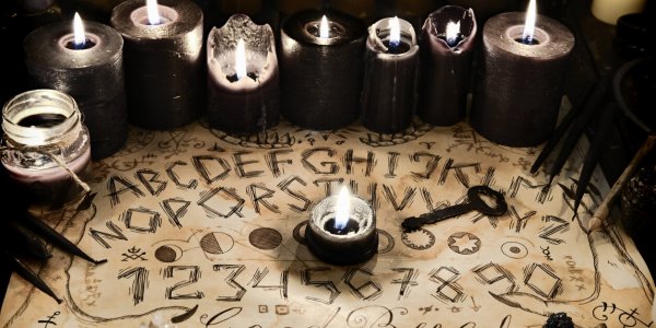 Ouija : dans ces 7 histoires paranormales, tout a commencé avec la mystérieuse planche 