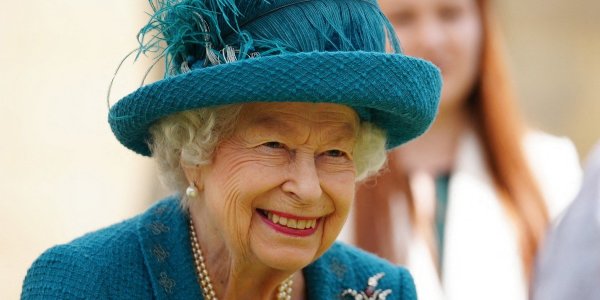Mort d'Elizabeth II : son incroyable métamorphose physique au fil de sa vie