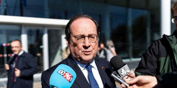 François Hollande décore une des plus célèbres animatrices de TF1 : elle se fait lyncher