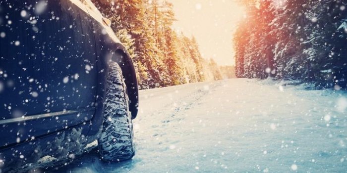 Partir au ski en voiture : 5 précautions à prendre