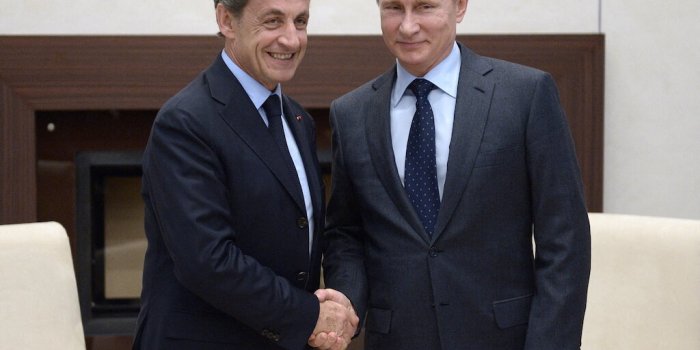 Ukraine : pourquoi Nicolas Sarkozy fait-il polémique ? 