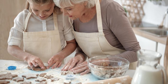 Pâte à sel, pâtes à modeler maison… Les recettes faciles des jeux simples qui occupent bien les enfants