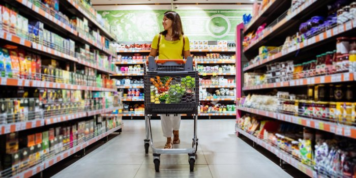 Inflation : farine, papier-toilette&hellip; Les prix au supermarch&eacute; continuent d'augmenter