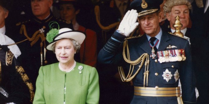 Elizabeth II : ces c&eacute;l&eacute;brit&eacute;s qui ont un lien de parent&eacute; avec la reine
